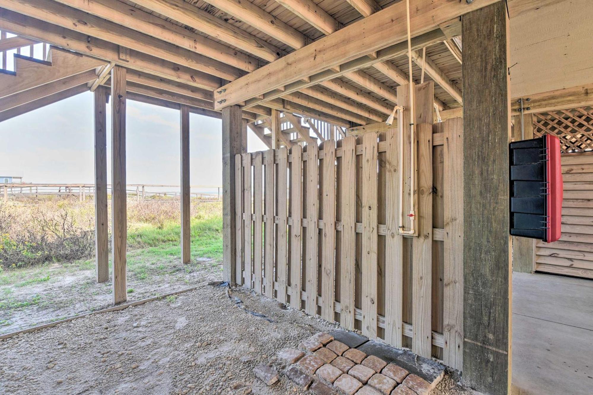 Surfside Beach Retreat With Deck And Ocean Views Exterior photo